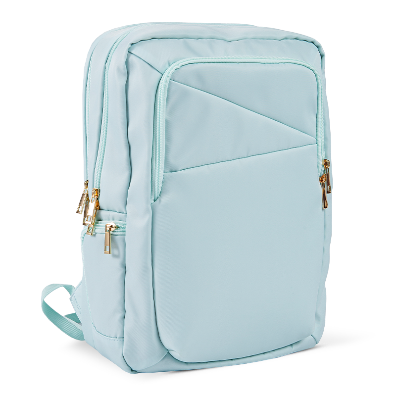 Stylová minimalistická vysoká škola