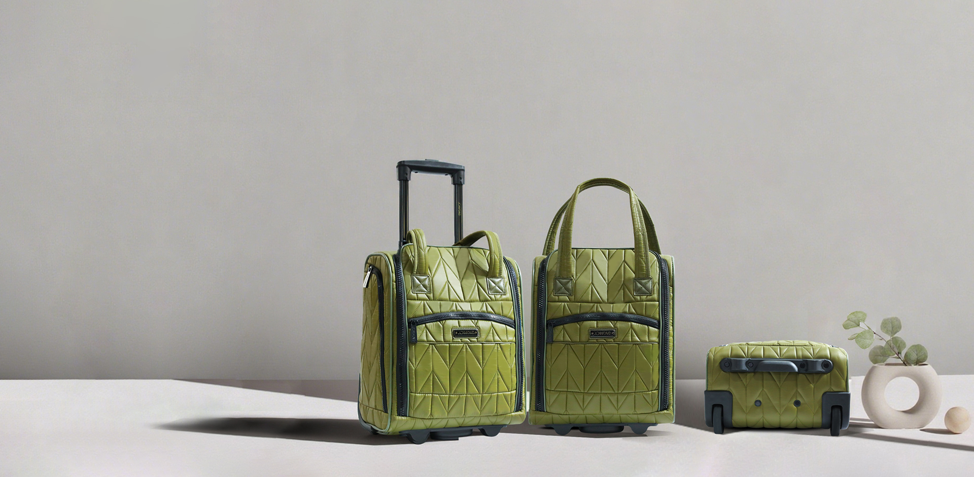 Pinghu Huacheng Suitsase & Bag Co., Ltd.